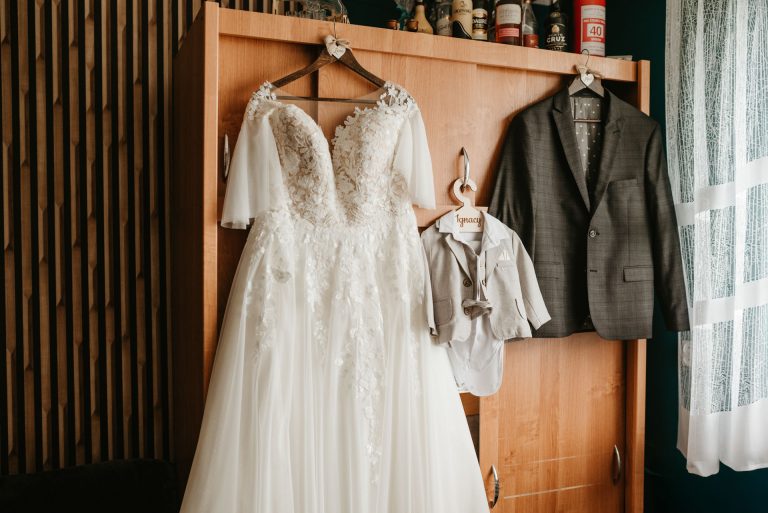 Ślub stara stodoła Olszewka