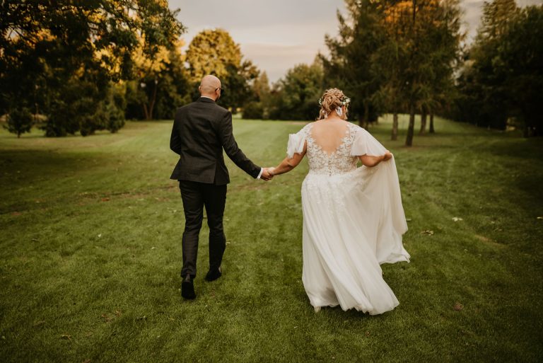 Ślub stara stodoła Olszewka