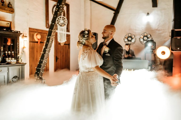 Ślub stara stodoła Olszewka