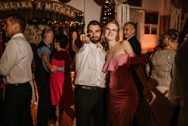 Ślub stara stodoła Olszewka